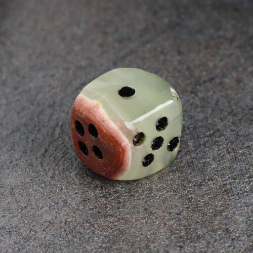 Кубик игральный малый , 1,5 см, оникс гейхерелла оникс