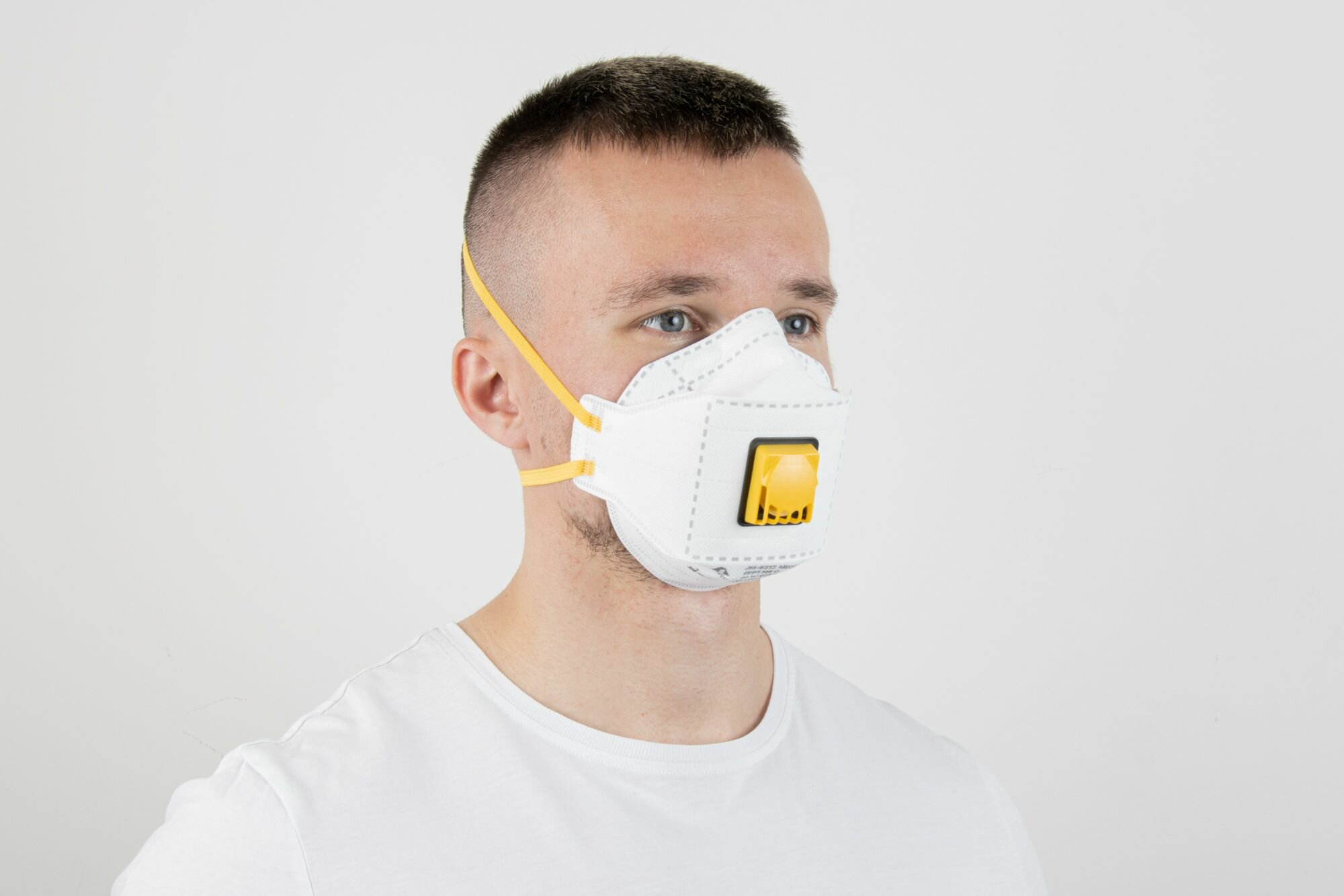 Картинки Противоаэрозольная полумаска Jeta Safety JM-9312, трёхпанельная, с клапаном, FFP1, - 1 шт.