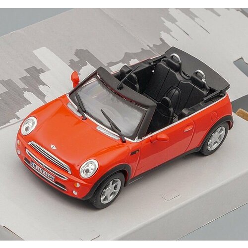 Модель коллекционная MINI Cabrio New