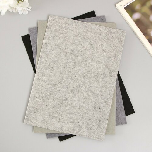 Набор жесткого фетра Астра 4 шт ассорти 3 мм 450 гр 20х30 см 495₽