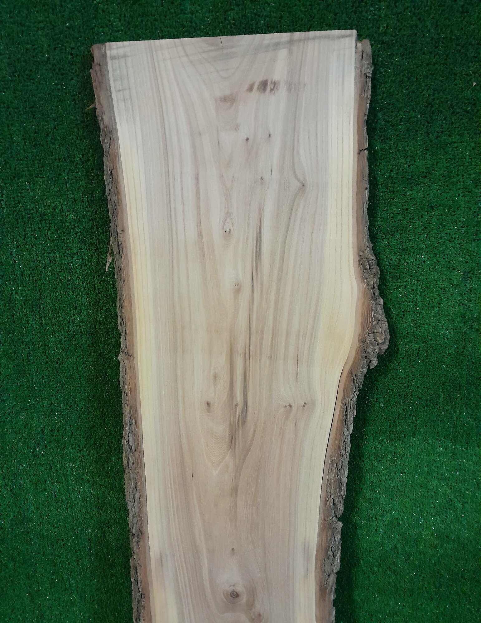 фото Слэб дерева карагач. Отфрезирован. Откалиброван. 71*25*2,5 см.