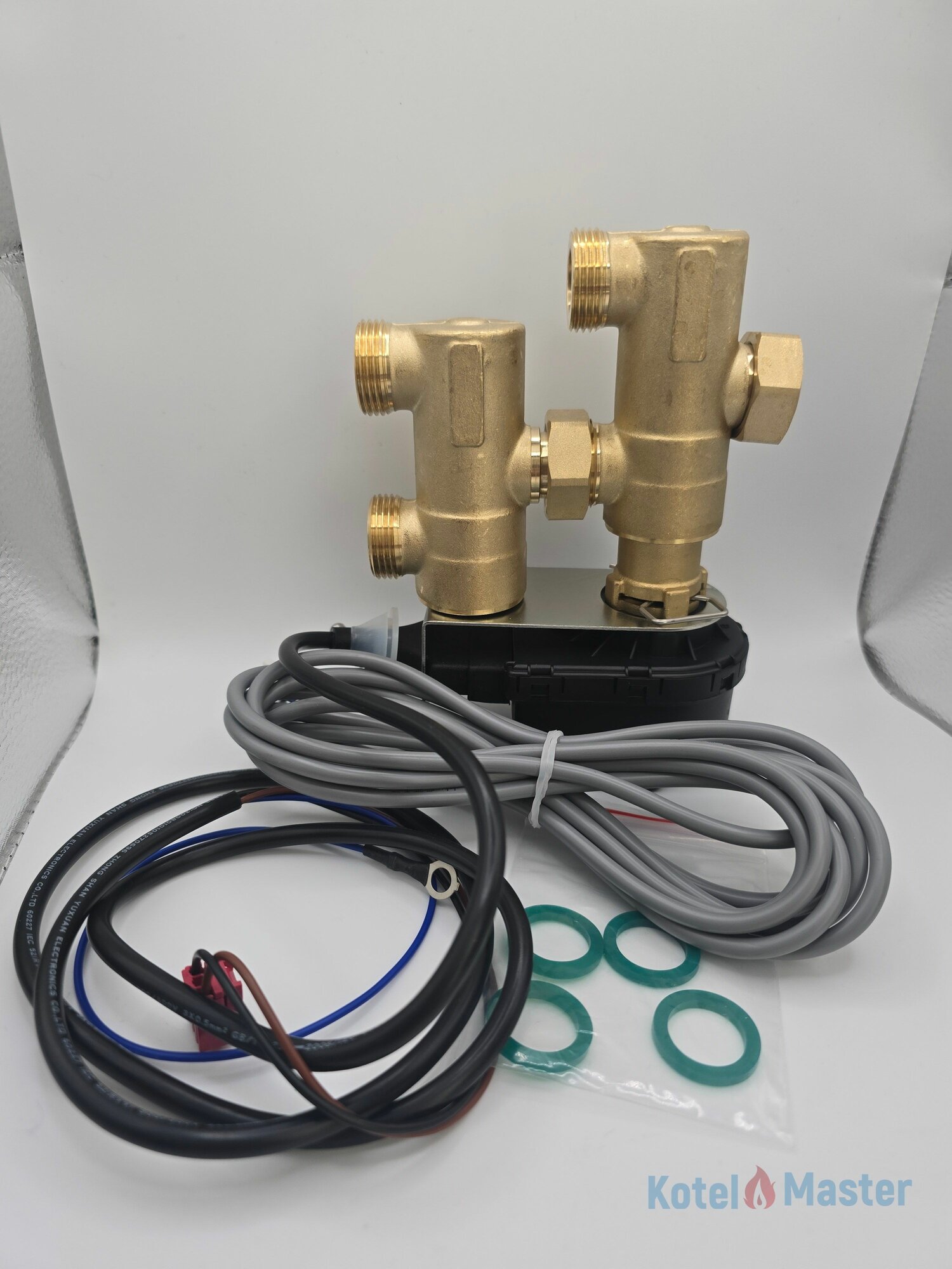 Комплект с трехходовым клапаном для присоединения бойлера (BAXI EF L Ariston Protherm)