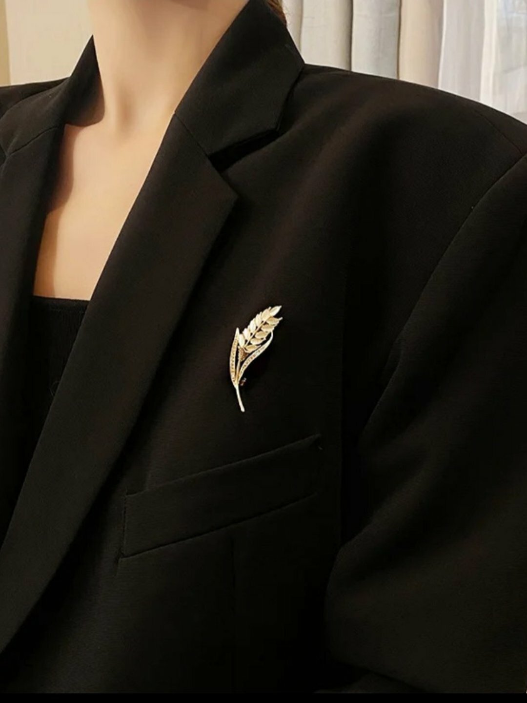 Брошь, искусственный камень