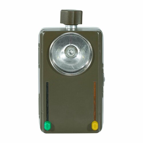 фото Тактческий фонарь used bw two color flashlight olive нет бренда
