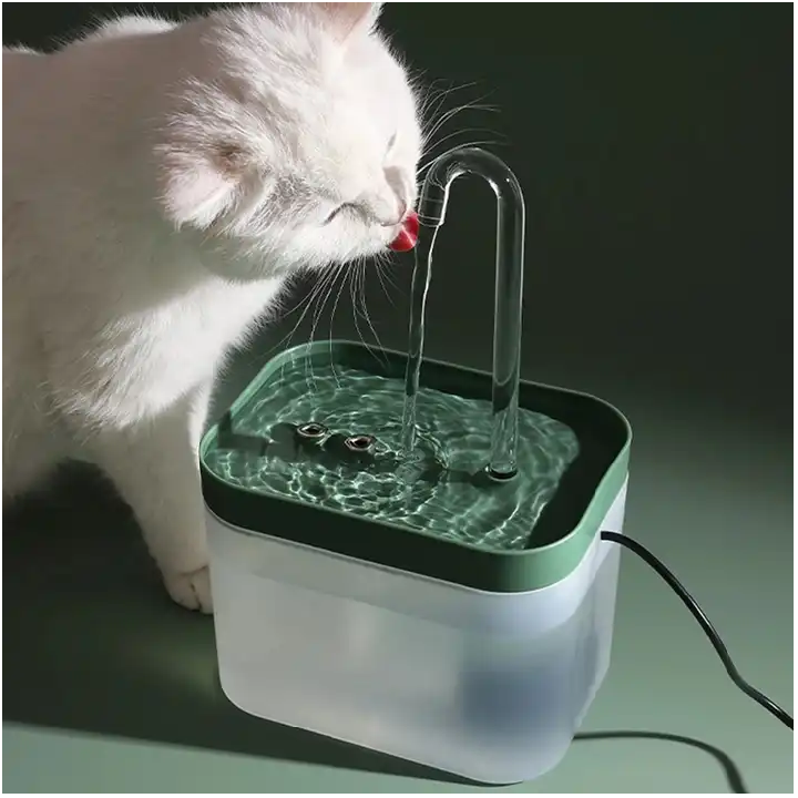 Автоматическая поилка фонтан для домашних животных - фотография № 8