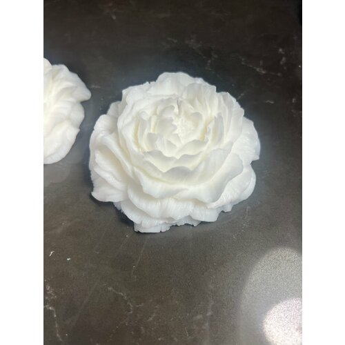 Свеча Цветущий пион 249₽