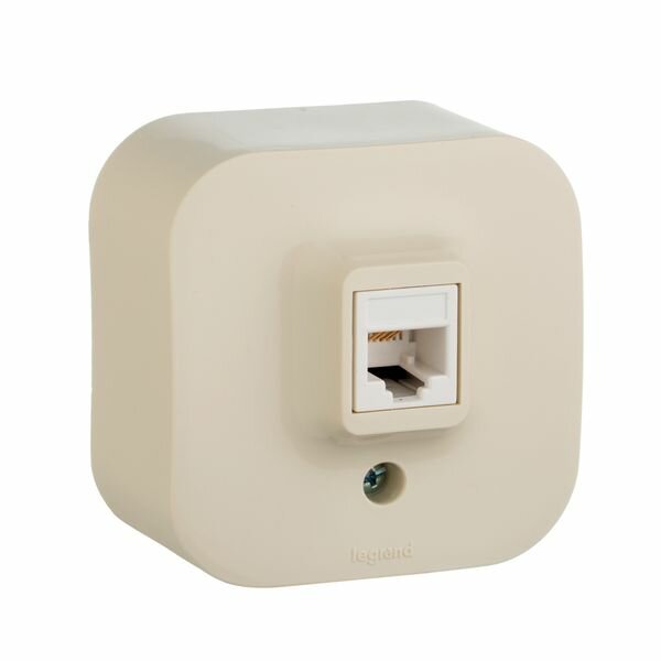 Розетка компьютерная RJ45 UTP кат.5е. Слоновая кость. Legrand Quteo