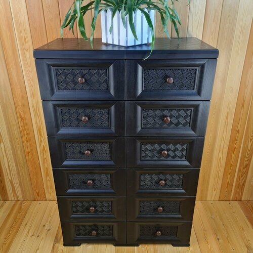 Комод пластиковый УЮТ усиленный 6 этажей 12 ящиков Цвет Шоколадный с шоколадными плетёными ящиками Арт К-010-Ш 22800₽