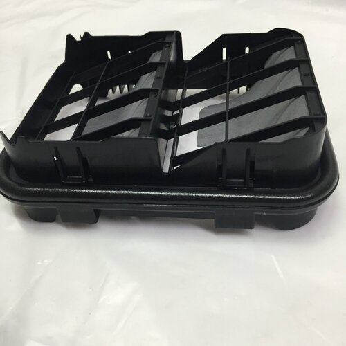 Дефлектор вытяжной вентиляции пластик Renault 8200728288 Kangoo II Trafic II Lada X-RAY 1шт 800₽