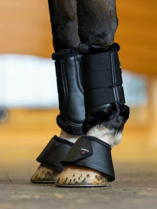 Кобуры для лошади из искусственной кожи LeMieux, размер Full(L), цвет черный, в комплекте 2 шт.