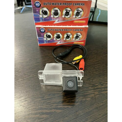 Камера заднего вида в плафоне на Ssangyong Kyron Rexton Actyon 112700₽