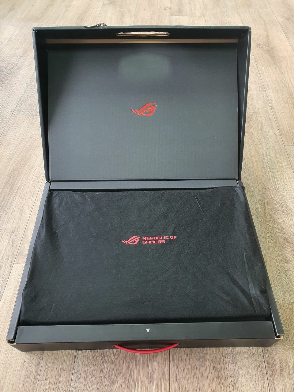 Игровая станция Asus 17.3" Ноутбук Asus ROG GL703V (1920x1080, Intel Core i7 2.8 ГГц, RAM 12 ГБ, HDD 1 ТБ, SSD 128 ГБ, GTX 1060, Win 11 Home)