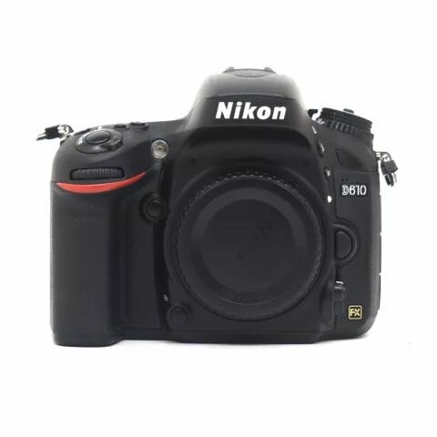 Зеркальный фотоаппарат Nikon D610 BODY