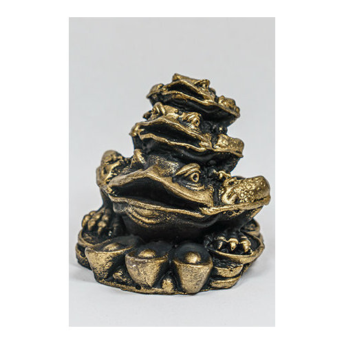 Статуэтка Фэн-Шуй тройная денежная жаба с золотистым покрытием (гипсобетон, высота 6 см.), 1 шт.