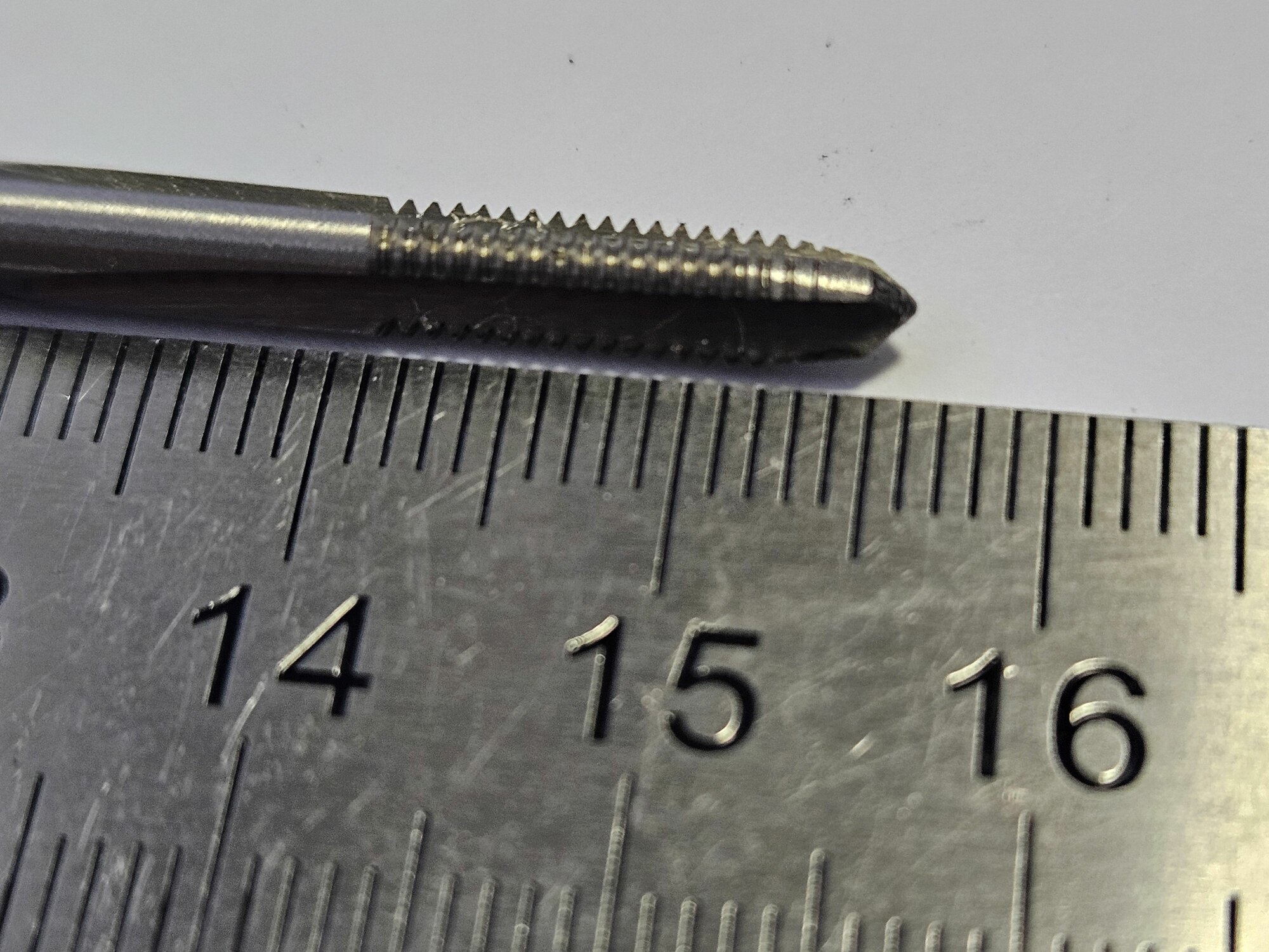 Метчик м/р М4х0,7 Р18 — фото 1