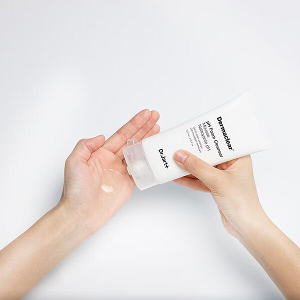 DR. JART+ Dermaclear Cleansing Foam PH Пенка для умывания глубокого очищения для чувствительной кожи, 120 мл — фото 1