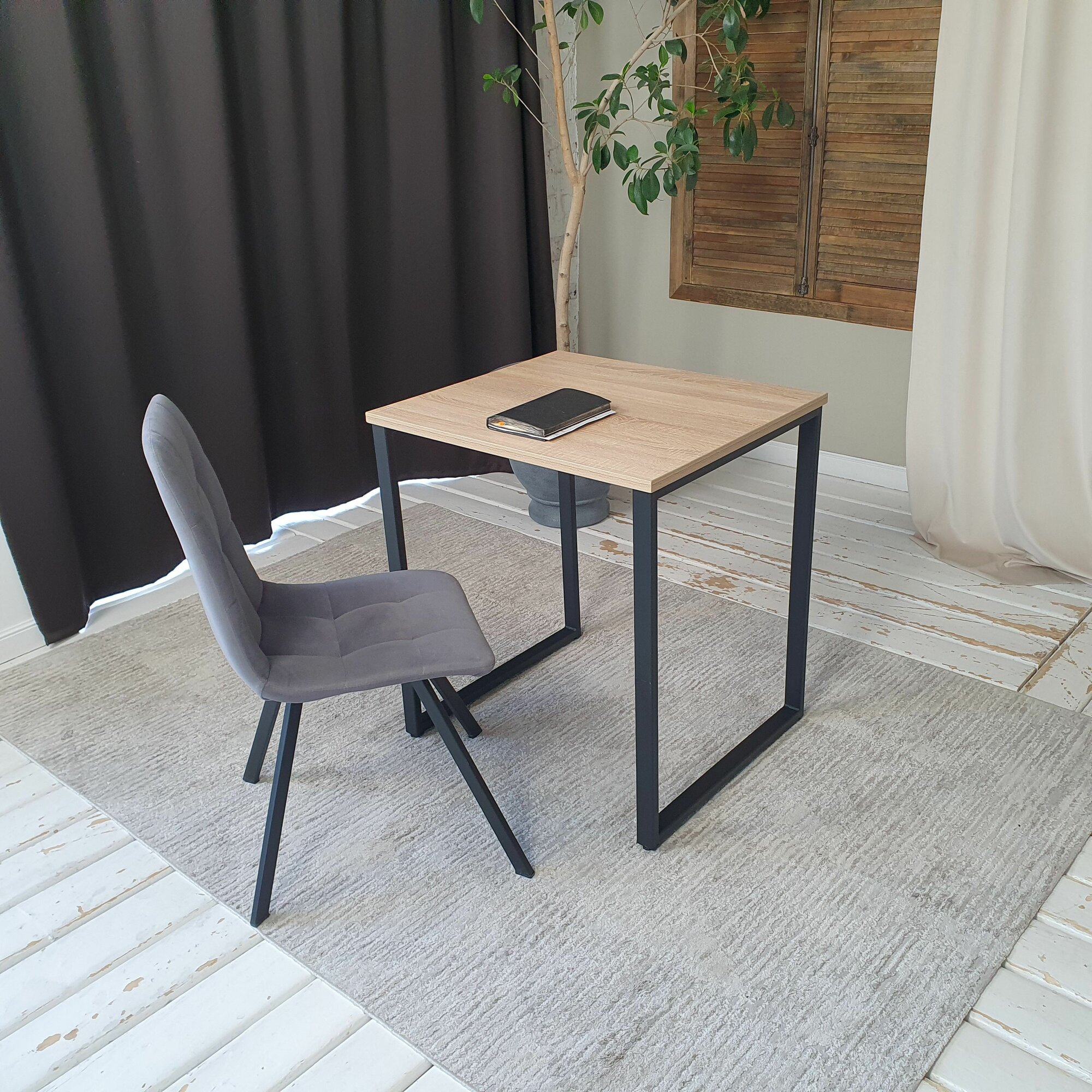 Письменный стол лофт Дуб 70*60 см. Черные ножки