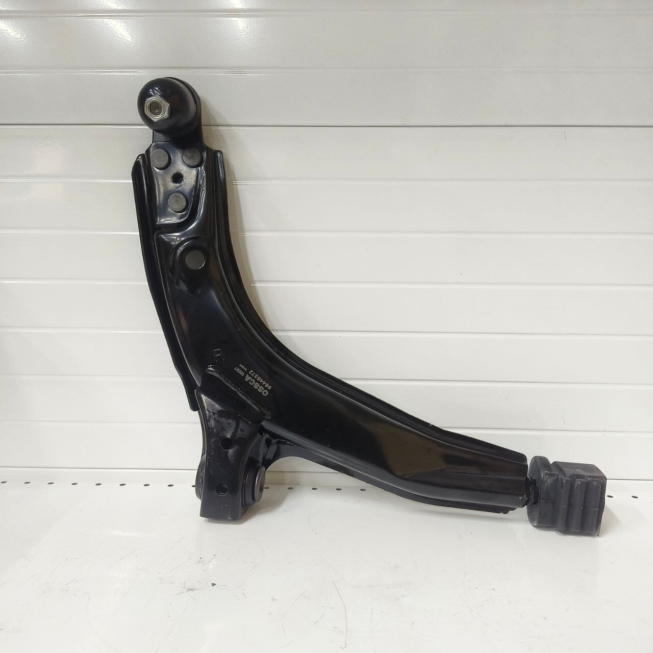 Рычаг OSSCA 96445372, для Chevrolet Lanos и Daewoo Nexia, передний, правый