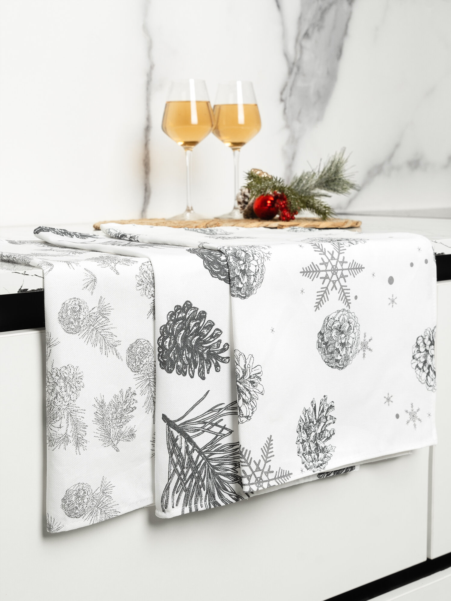 Набор кухонных новогодних полотенец с петелькой 45х60 3 шт