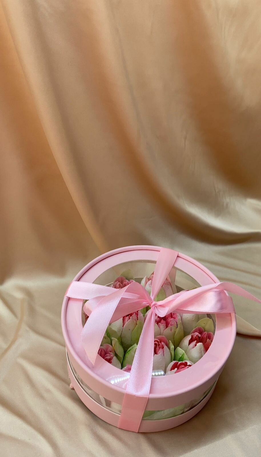 Зефирные цветы ручной работы тюльпаны в подарочной упаковке на день рождение, день всех влюбленных, 8 Марта - фотография № 4