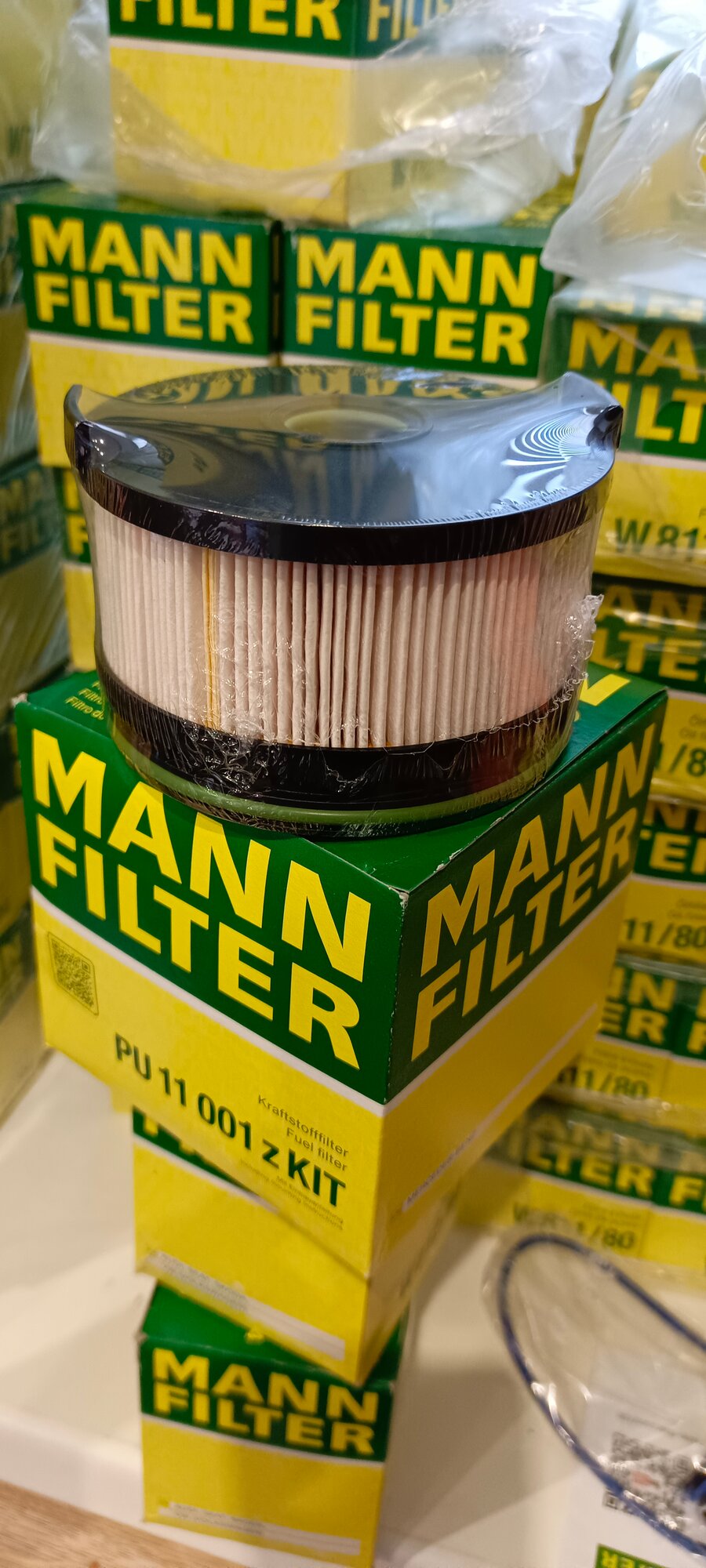 Топливный фильтр MANN-FILTER PU 11 001 z KIT