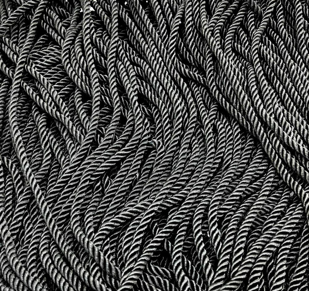 Шнур декоративный витой 5 мм / Шнур для рукоделия и шитья цв. черный (10 метров)