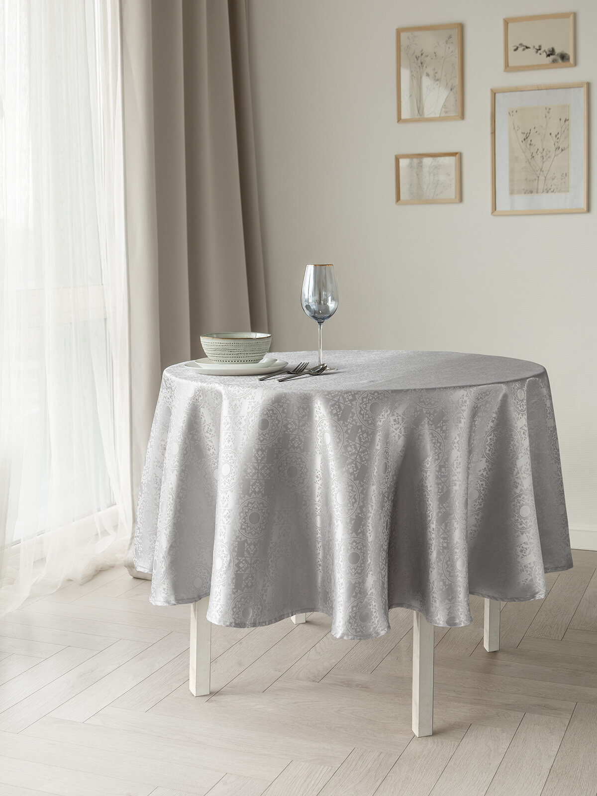 фото Скатерть DeNASTIA D180см, Талисман, серый