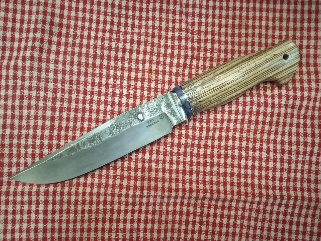 Нож кованый Комбат-1 сталь 9ХС рукоять орех