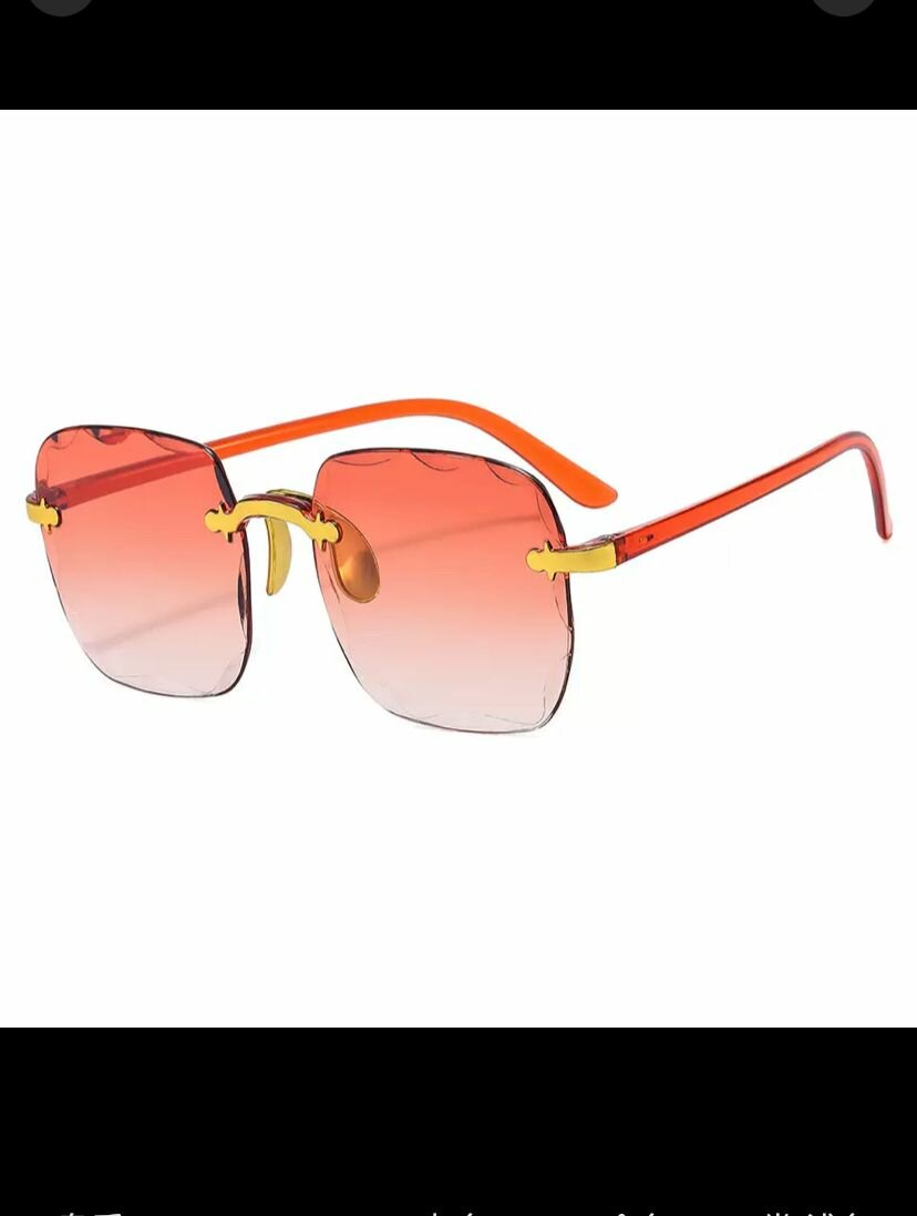 фото Очки солнцезащитный / солнцезащитные очки 2024 / тренд 2024