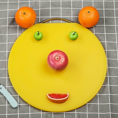 Доска разделочная 404015 см пластиковая круглая металлическая ручка цвет желтый Baizheng 2039₽