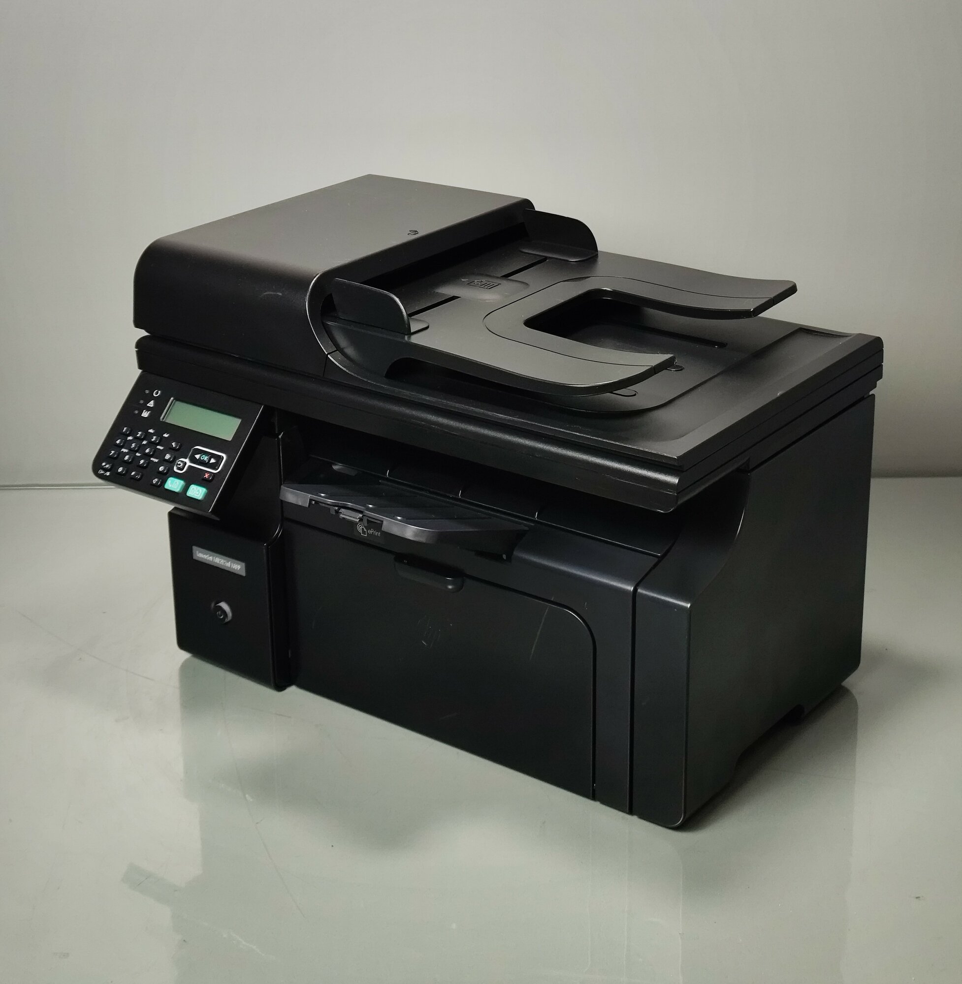 МФУ HP LaserJet M1212nf MFP/A4/USB/LAN. Товар уцененный — фото 1