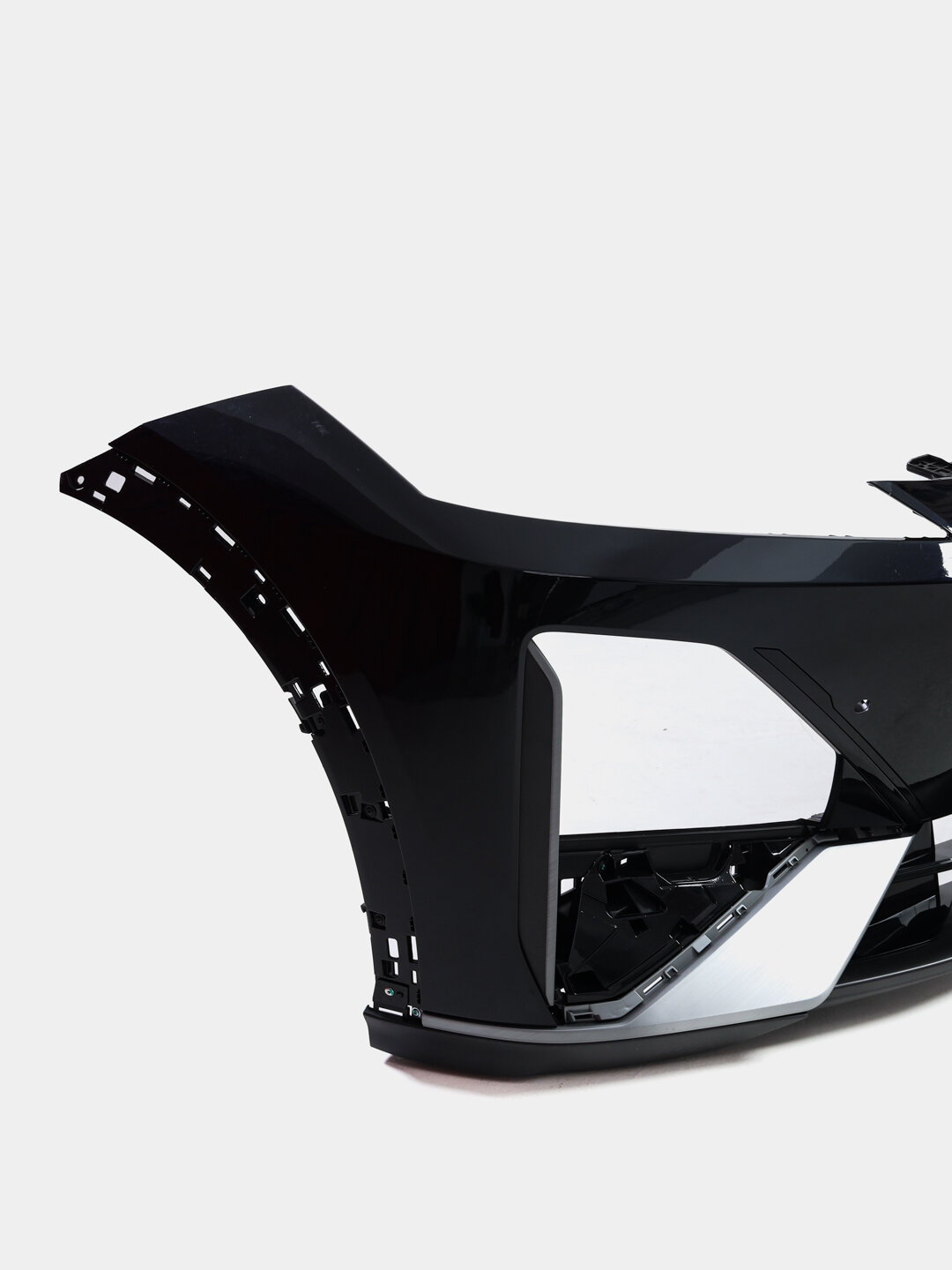 Передний бампер для Changan Deepal S7 под покраску, с заглушками — фото 1