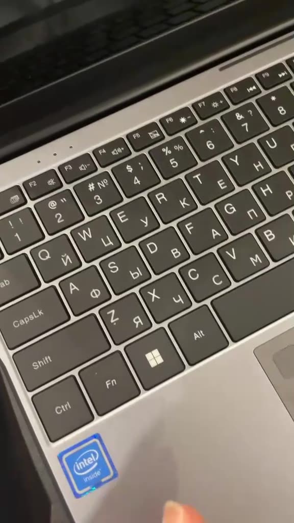 Ноутбук 15.6", Intel Celeron N5095, RAM 32 ГБ, SSD 256 ГБ, Windows Pro, серебристый, Русская раскладка — фото 1