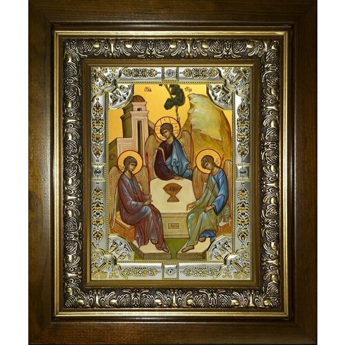 Икона Святая Троица в деревянном киоте святая троица икона в широком деревянном киоте 21 5 25 см