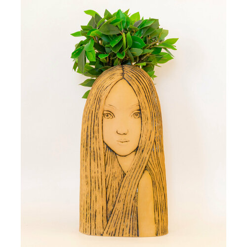 Девушка ваза необычная керамическая