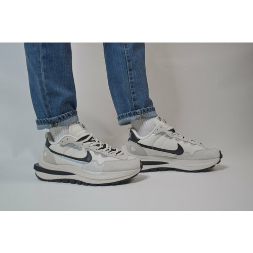 Кроссовки NIKE, размер 41, бежевый, черный кроссовки nike sacai x vaporwaffle black gum черный