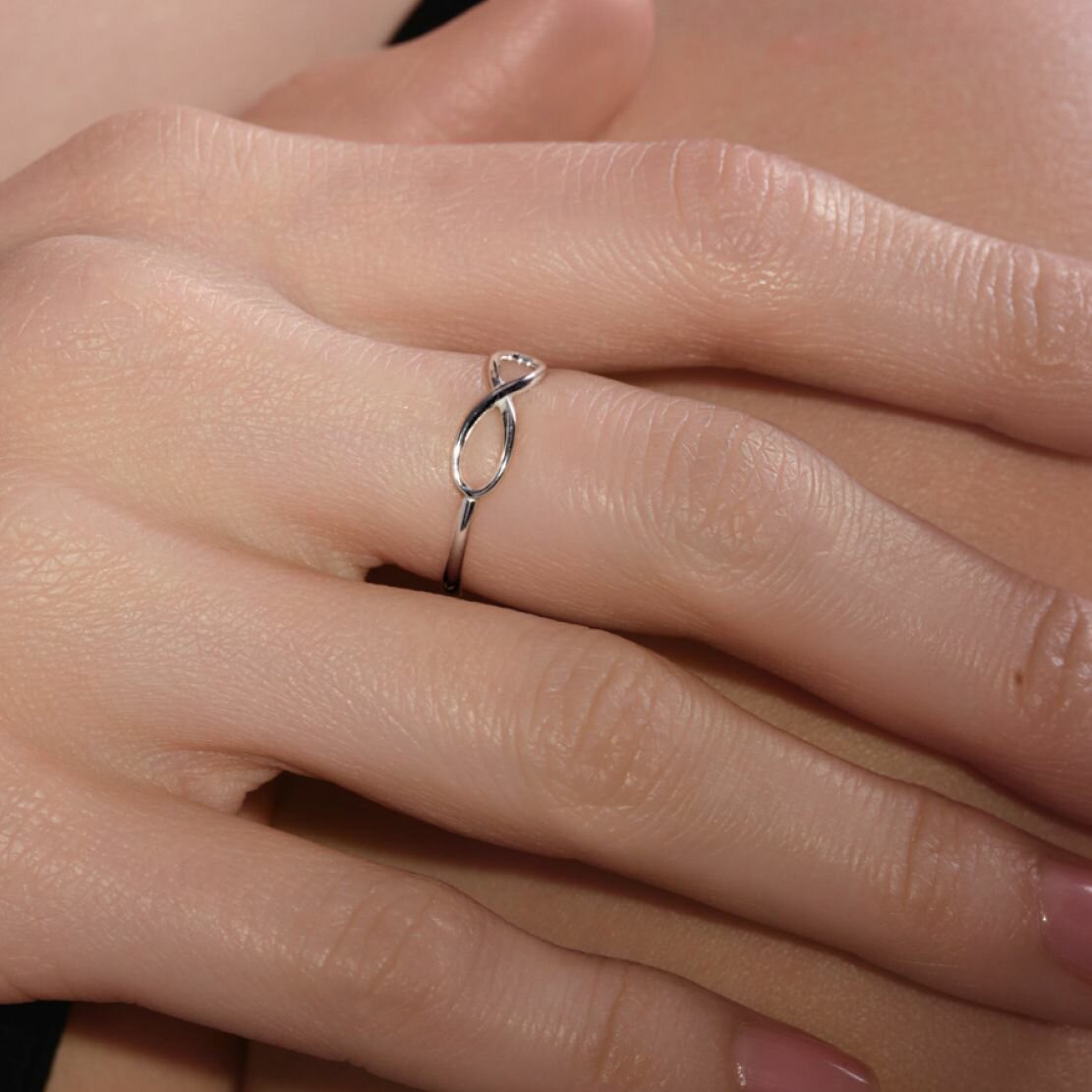 Перстень UVI Ювелирочка Серебряное кольцо знак бесконечности, серебро, 925 проба, родирование
