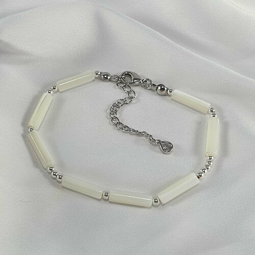 фото Браслет жемчужина юга, перламутр, гематит, размер 17 см, белый "жемчужина"