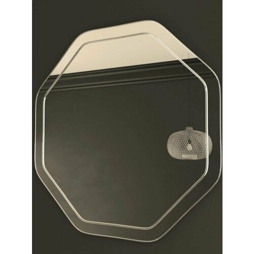 Зеркало для ванной комнаты настенное интерьерное фигурное 60х60 см без подсветки с гравировкой без бортов 3360₽