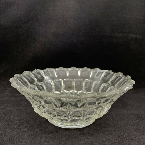 Конфетница с рельефным декором, стекло, Российская Федерация, 1990-2010 гг.