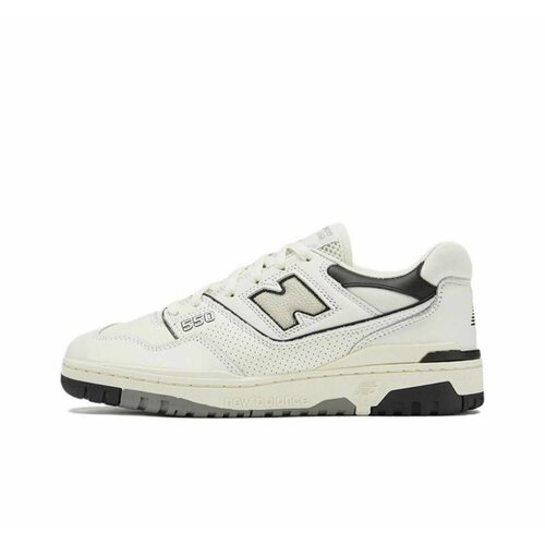 фото Кроссовки new balance 550, размер 43 eu, черный, бежевый