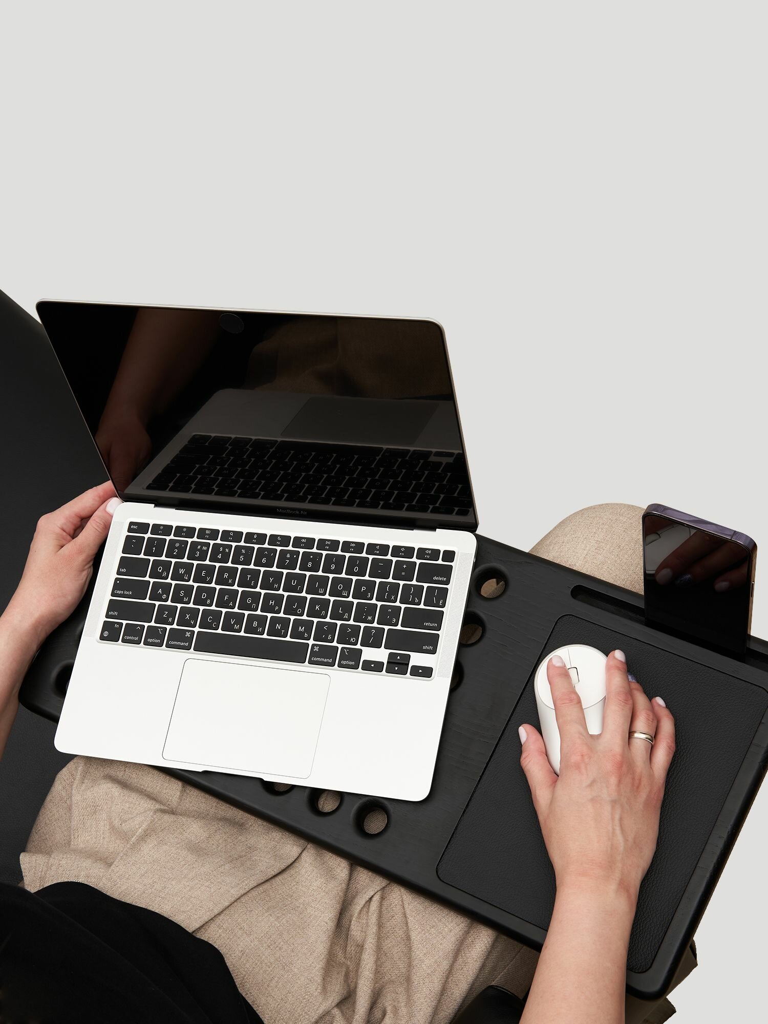 фото Подставка для ноутбука деревянная, с охлаждением 56х27 см черный