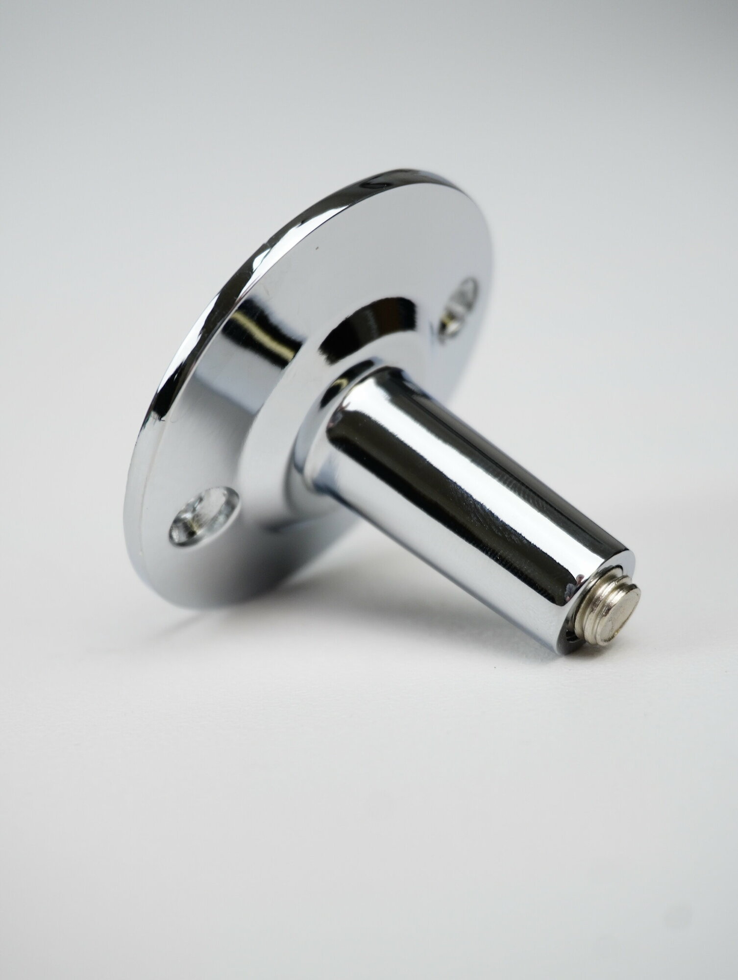 фото P001-1 Держатель для полотенцесушителя