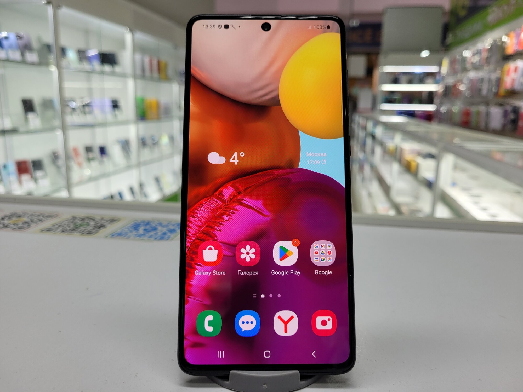 Смартфон Samsung Galaxy A71 6/128 ГБ RU, Dual nano SIM, черный