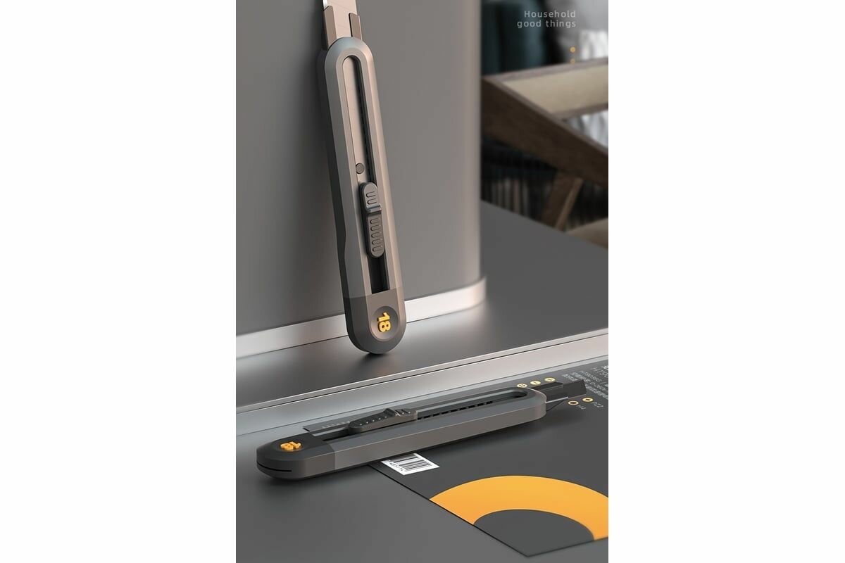 Изображение Технический нож "Home Series" Deli HT4018 Ширина лезвия 18мм. Эксклюзивный дизайн. Корпус из высококачественного софттач пластика, черный