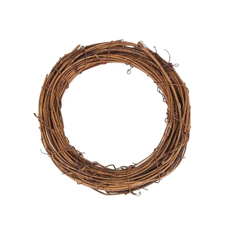 Белый венок из ротанга DIY