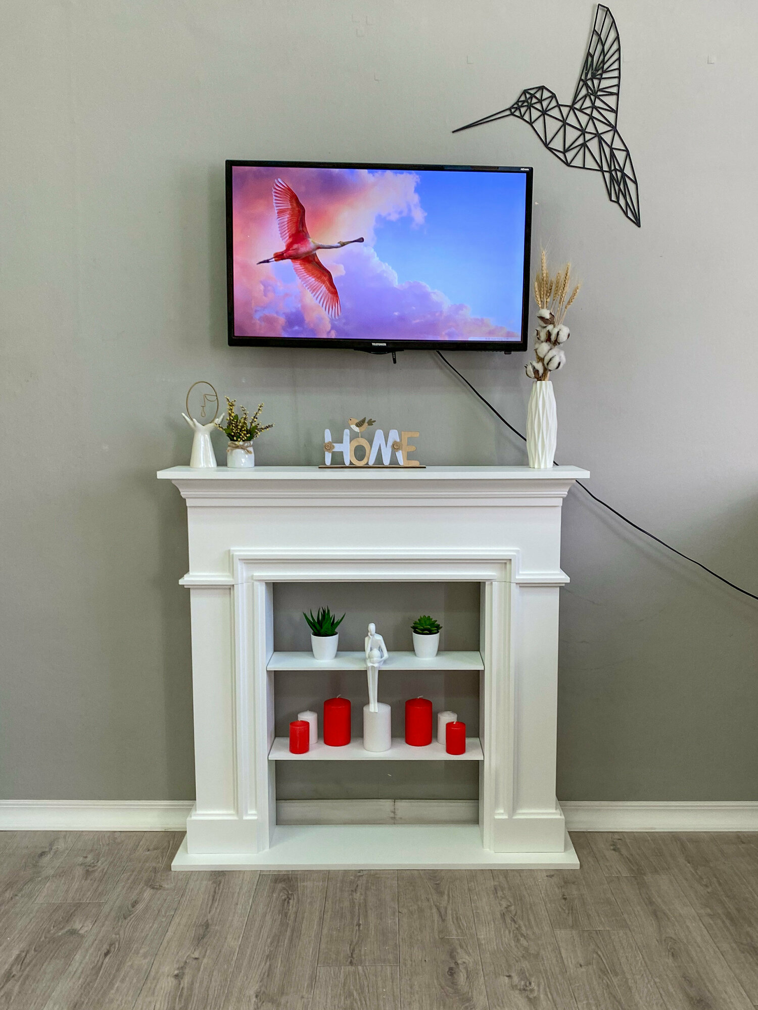 фото Kamin_decor_msk Портал для камина Лео-разборный с полочками 97х100 МДФ белый