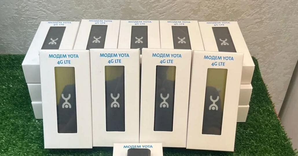 Модем Yota USB 4G LTE, черный