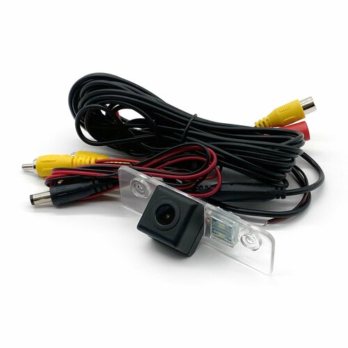 Камера заднего вида в плафоне Volkswagen Tiguan 1 07-16 Touareg 1 01-10 158000₽