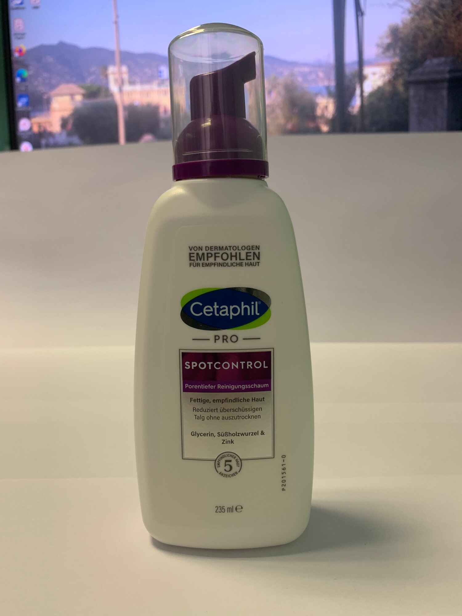 Cetaphil® DermaControl Матирующая пенка для умывания 236 мл